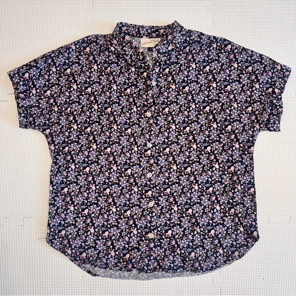 Universal Thread Purple & Black Floral Button-Up Shirt